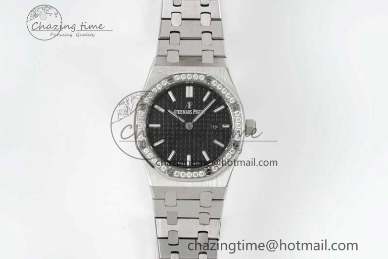 Royal Oak 33mm Ladies SS 8F Best Edition Black Dial Diamonds Bezel on SS Bracelet Quartz