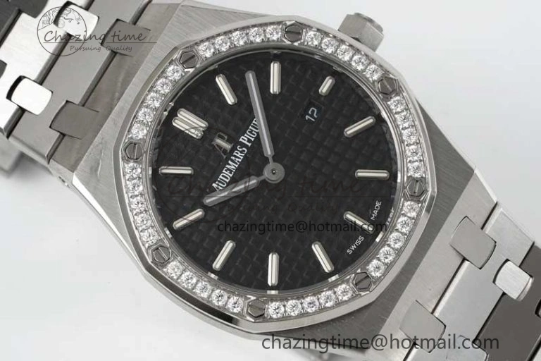 Royal Oak 33mm Ladies SS 8F Best Edition Black Dial Diamonds Bezel on SS Bracelet Quartz