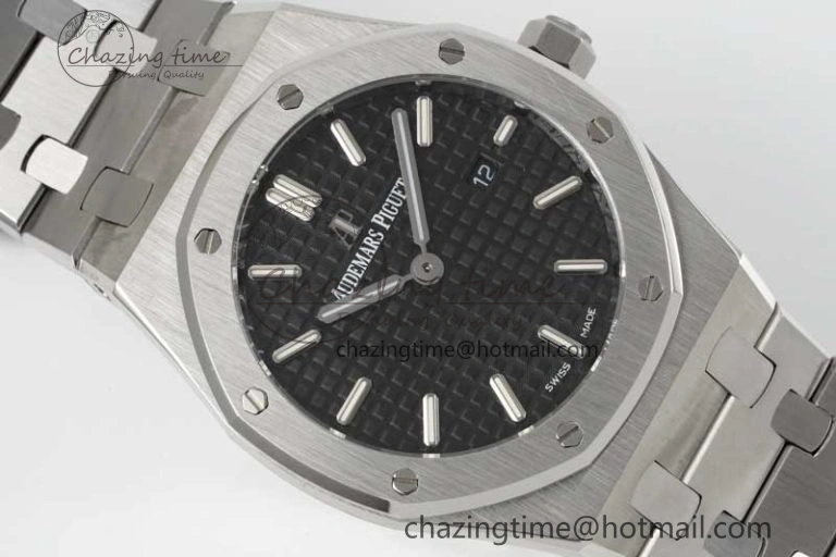 Royal Oak 33mm Ladies SS 8F Best Edition Black Dial on SS Bracelet Quartz
