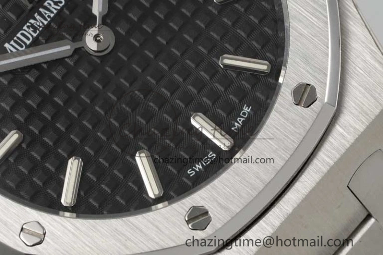Royal Oak 33mm Ladies SS 8F Best Edition Black Dial on SS Bracelet Quartz