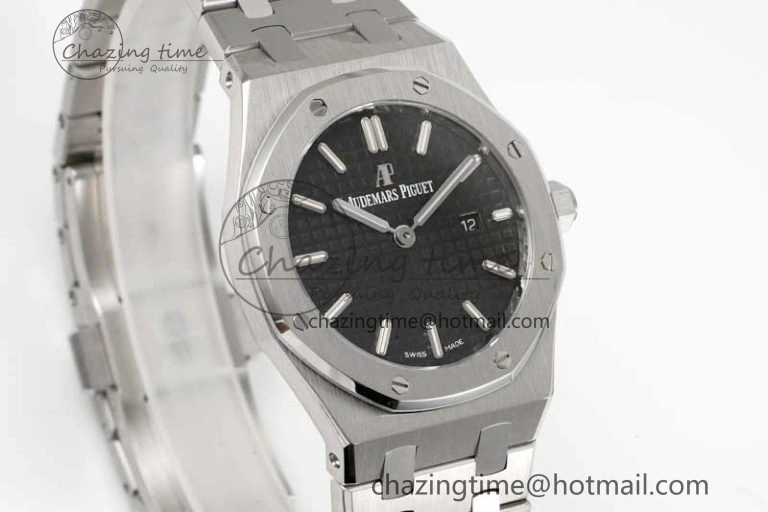 Royal Oak 33mm Ladies SS 8F Best Edition Black Dial on SS Bracelet Quartz