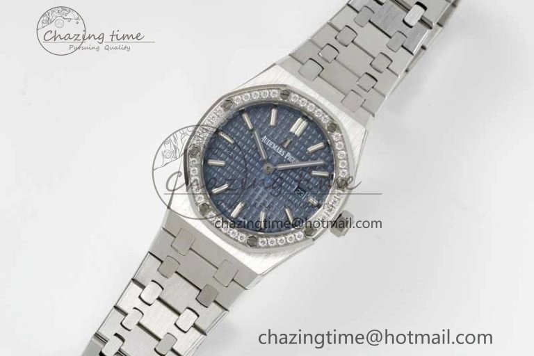 Royal Oak 33mm Ladies SS 8F Best Edition Blue Dial Diamonds Bezel on SS Bracelet Quartz