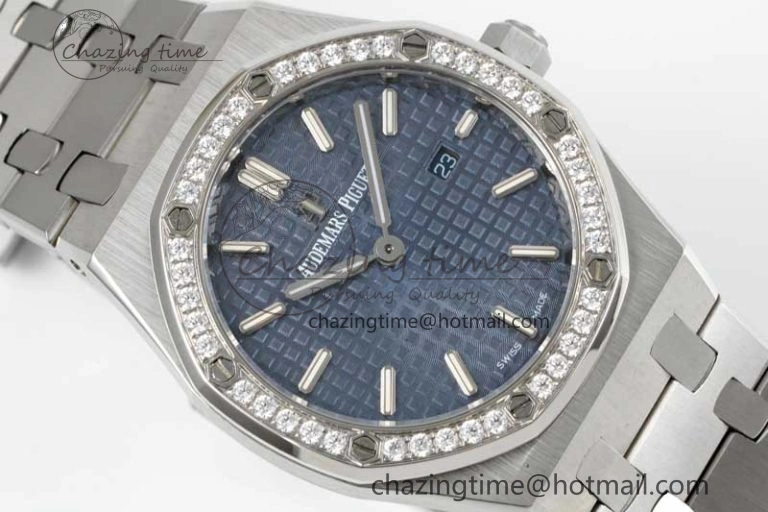 Royal Oak 33mm Ladies SS 8F Best Edition Blue Dial Diamonds Bezel on SS Bracelet Quartz