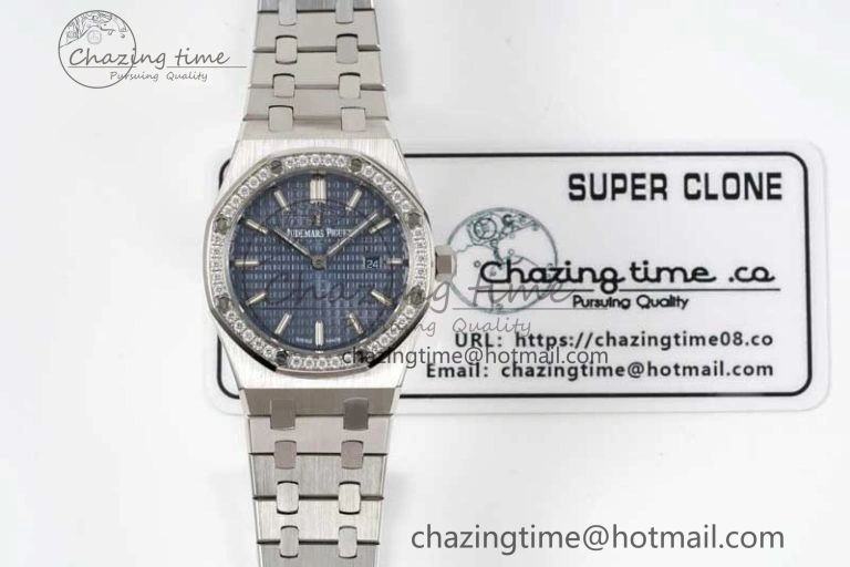 Royal Oak 33mm Ladies SS 8F Best Edition Blue Dial Diamonds Bezel on SS Bracelet Quartz