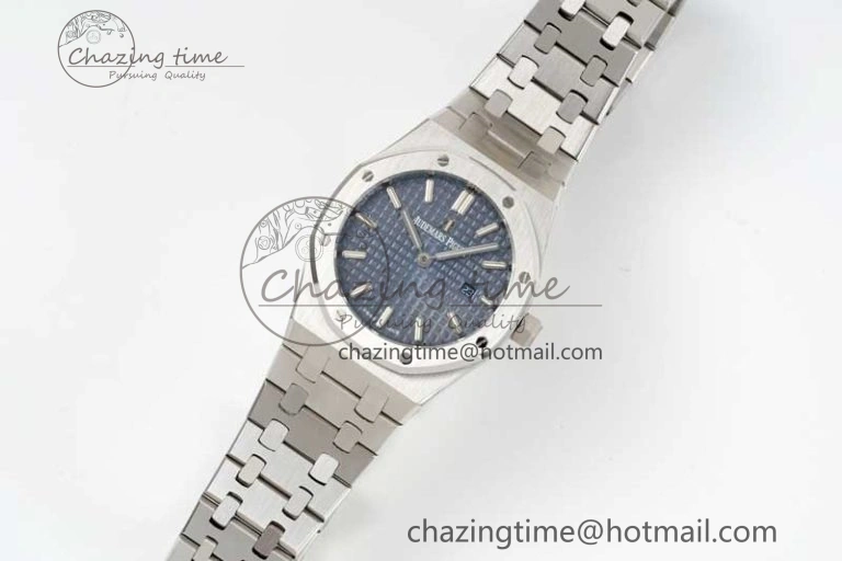 Royal Oak 33mm Ladies SS 8F Best Edition Blue Dial on SS Bracelet Quartz