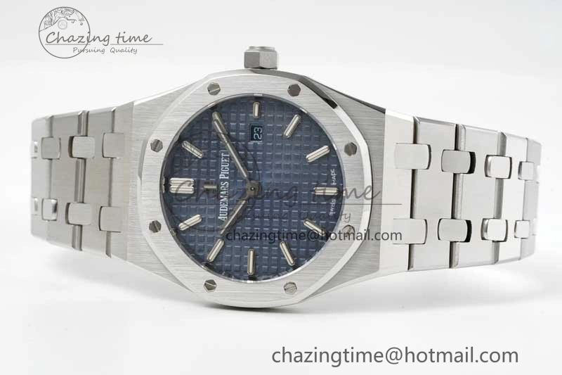 Royal Oak 33mm Ladies SS 8F Best Edition Blue Dial on SS Bracelet Quartz