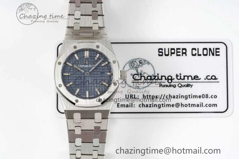 Royal Oak 33mm Ladies SS 8F Best Edition Blue Dial on SS Bracelet Quartz