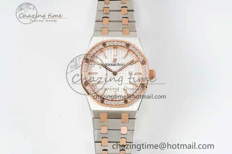 Royal Oak 33mm Ladies SS RG 8F Best Edition White Dial Diamonds Bezel on SS RG Bracelet Quartz