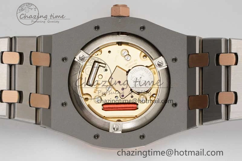 Royal Oak 33mm Ladies SS RG 8F Best Edition White Dial Diamonds Bezel on SS RG Bracelet Quartz