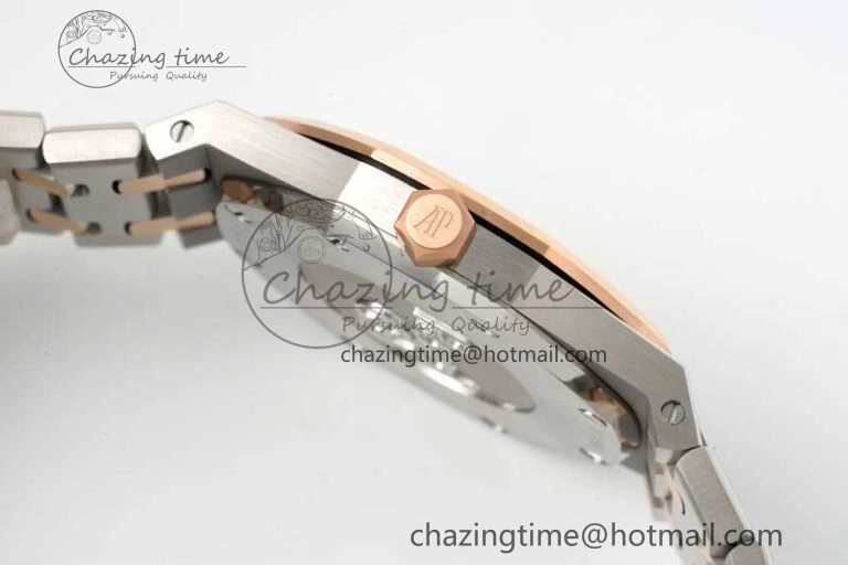 Royal Oak 33mm Ladies SS RG 8F Best Edition White Dial on SS RG Bracelet Quartz