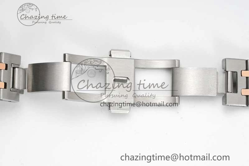 Royal Oak 33mm Ladies SS RG 8F Best Edition White Dial on SS RG Bracelet Quartz