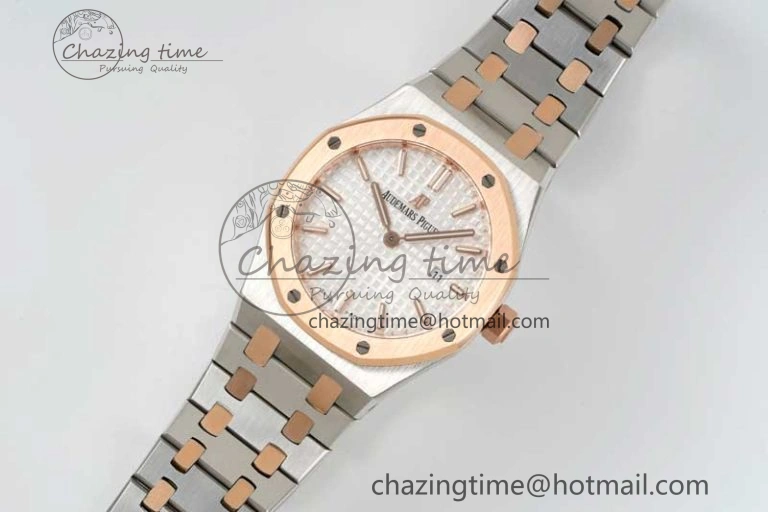Royal Oak 33mm Ladies SS RG 8F Best Edition White Dial on SS RG Bracelet Quartz