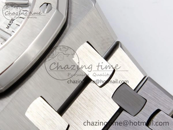 Royal Oak 34mm SS ZF 1:1 Best Edition White Textured Dial on SS Bracelet A5800