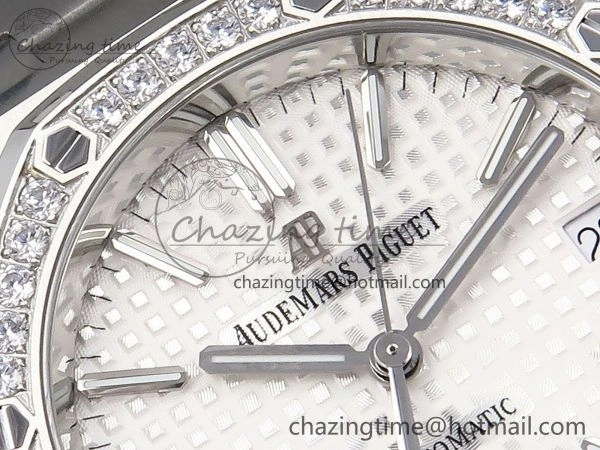 Royal Oak 37mm 15450 SS Diamonds Bezel IPF Best Edition White Dial on SS Bracelet SA3120 Super Clone