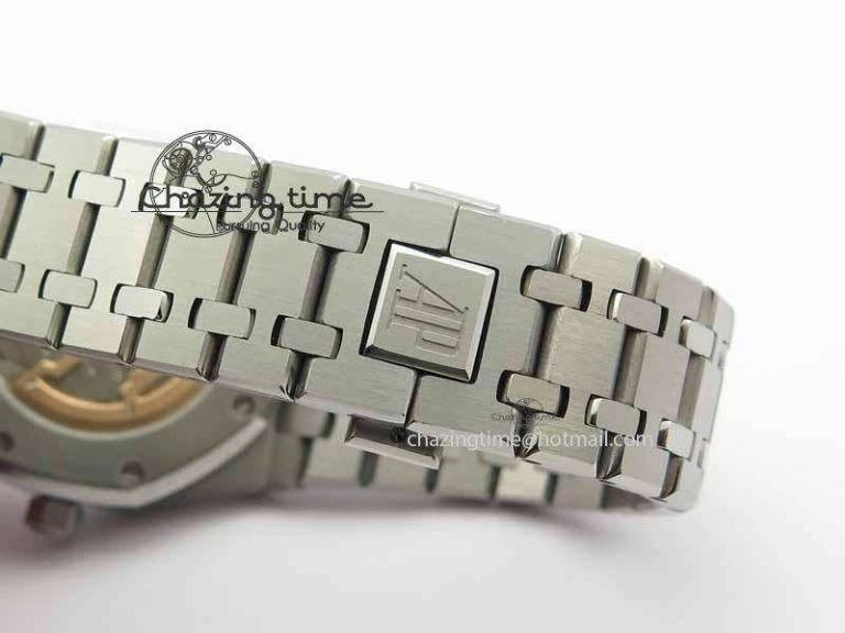 Royal Oak 39mm 15202 SS Blue Dial On SS Bracelet MIYOTA9015