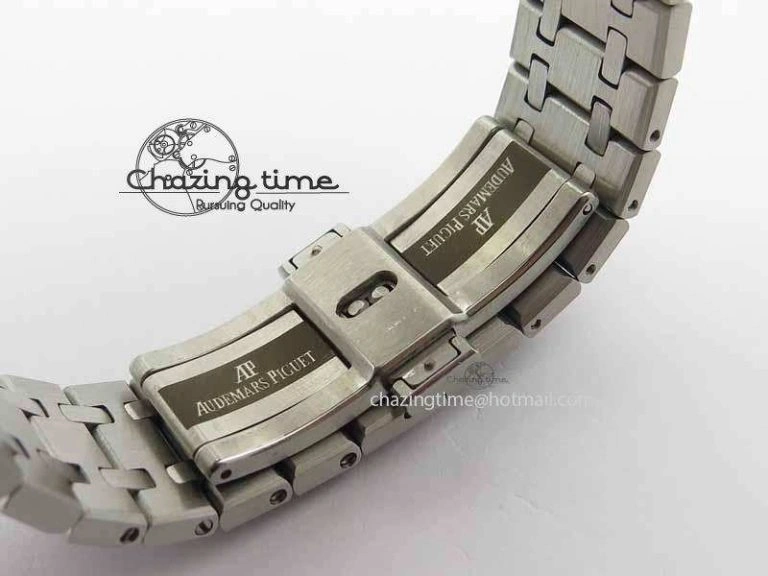 Royal Oak 39mm 15202 SS Blue Dial On SS Bracelet MIYOTA9015