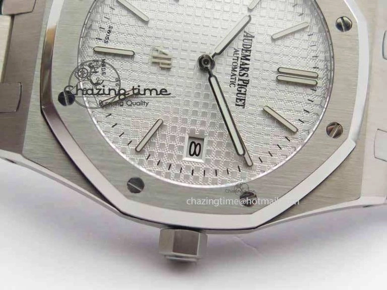 Royal Oak 39mm 15202 SS White Dial On SS Bracelet MIYOTA9015