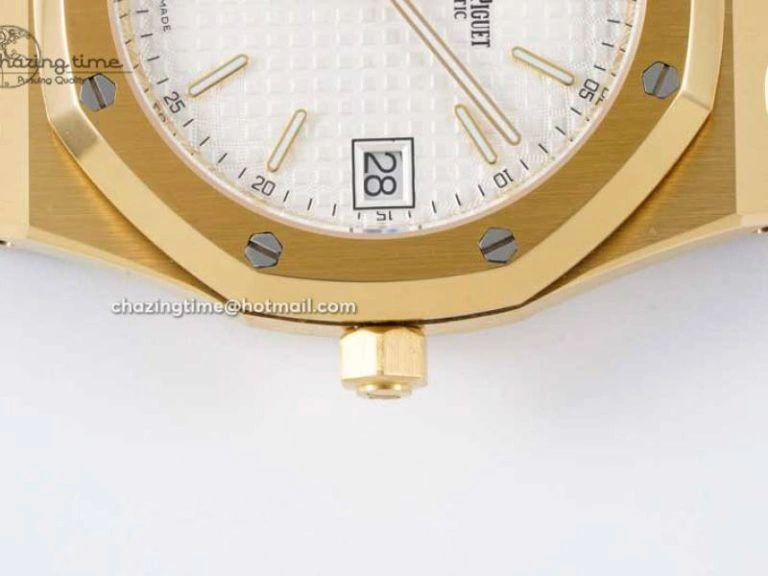 Royal Oak 39mm 15202 YG BF 1:1 Best Edition White Textured Dial on YG Bracelet A2121