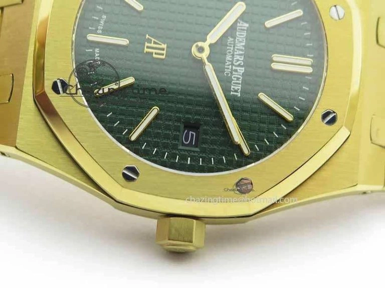 Royal Oak 39mm 15202 YG Green Dial On YG Bracelet MIYOTA9015