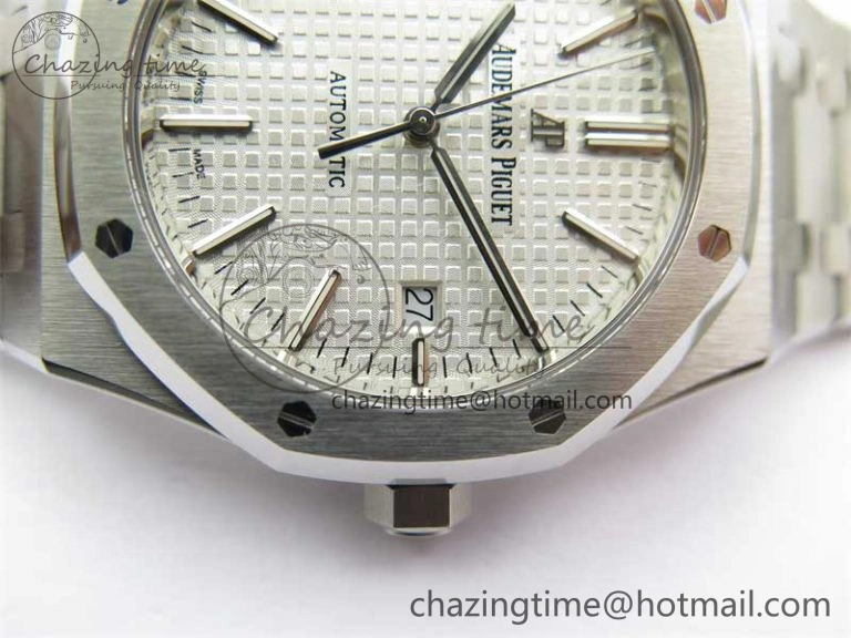 Royal Oak 41mm 15400 SS ZF 1:1 Best Edition White Textured Dial on SS Bracelet SA3120 Super Clone