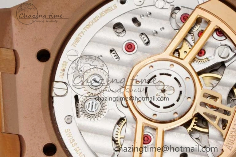 Royal Oak 41mm 15500 RG ZF 1:1 Best Edition White Textured Dial on RG Bracelet A4302 V2
