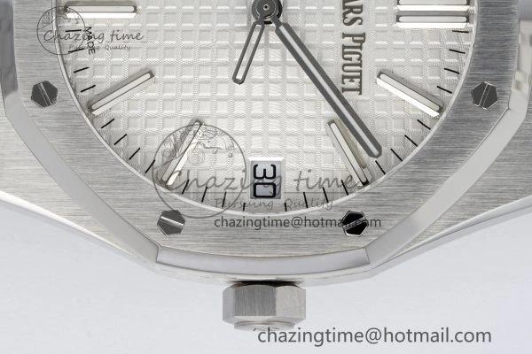 Royal Oak 41mm 15510 “50th Anniversary” SS ZF 1:1 Best Edition White Textured Dial on SS Bracelet A4302