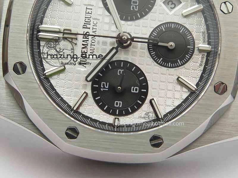 Royal Oak 41mm 26331 Chrono SS White Textured Dial Black Subdial On SS Bracelet A7750