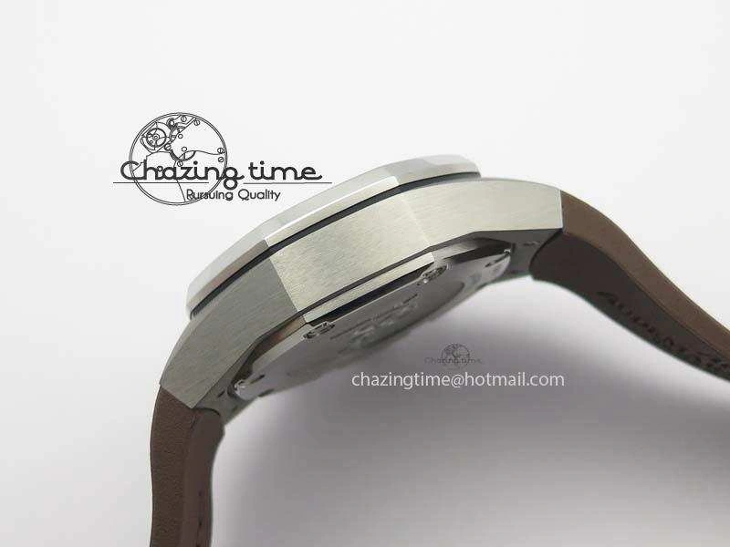 Royal Oak Concept SS Black Silver Dial Brown Inner Bezel On Rubber Strap Jap Quartz