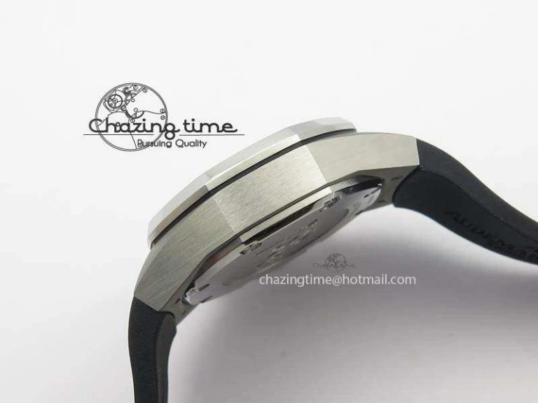 Royal Oak Concept SS Black Silver Dial On Black Rubber Strap Jap Quartz