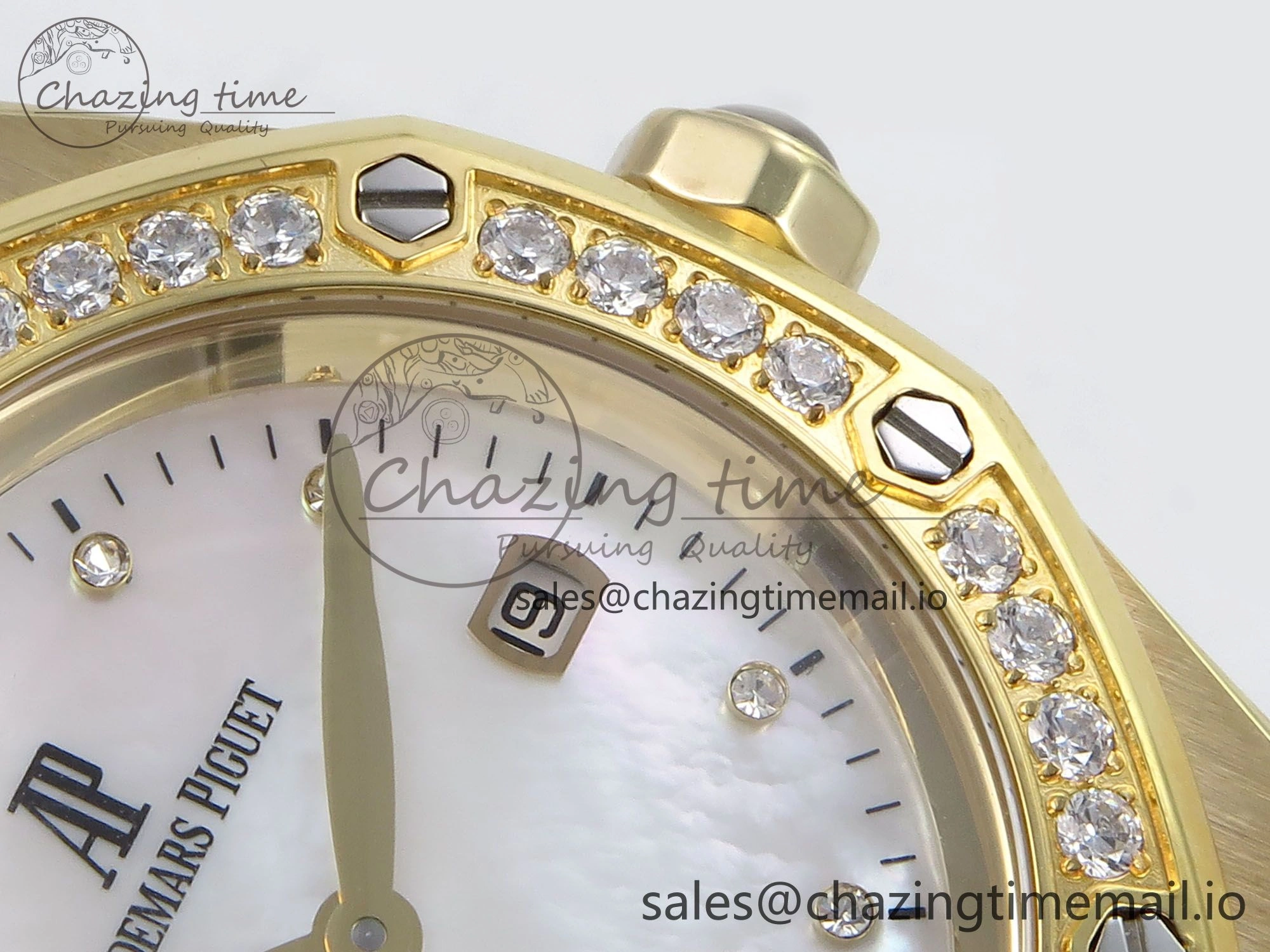 Royal Oak Ladies 33mm YG DRF Best Edition MOP Dial Diamonds Bezel on White Rubber Strap ETA Quartz