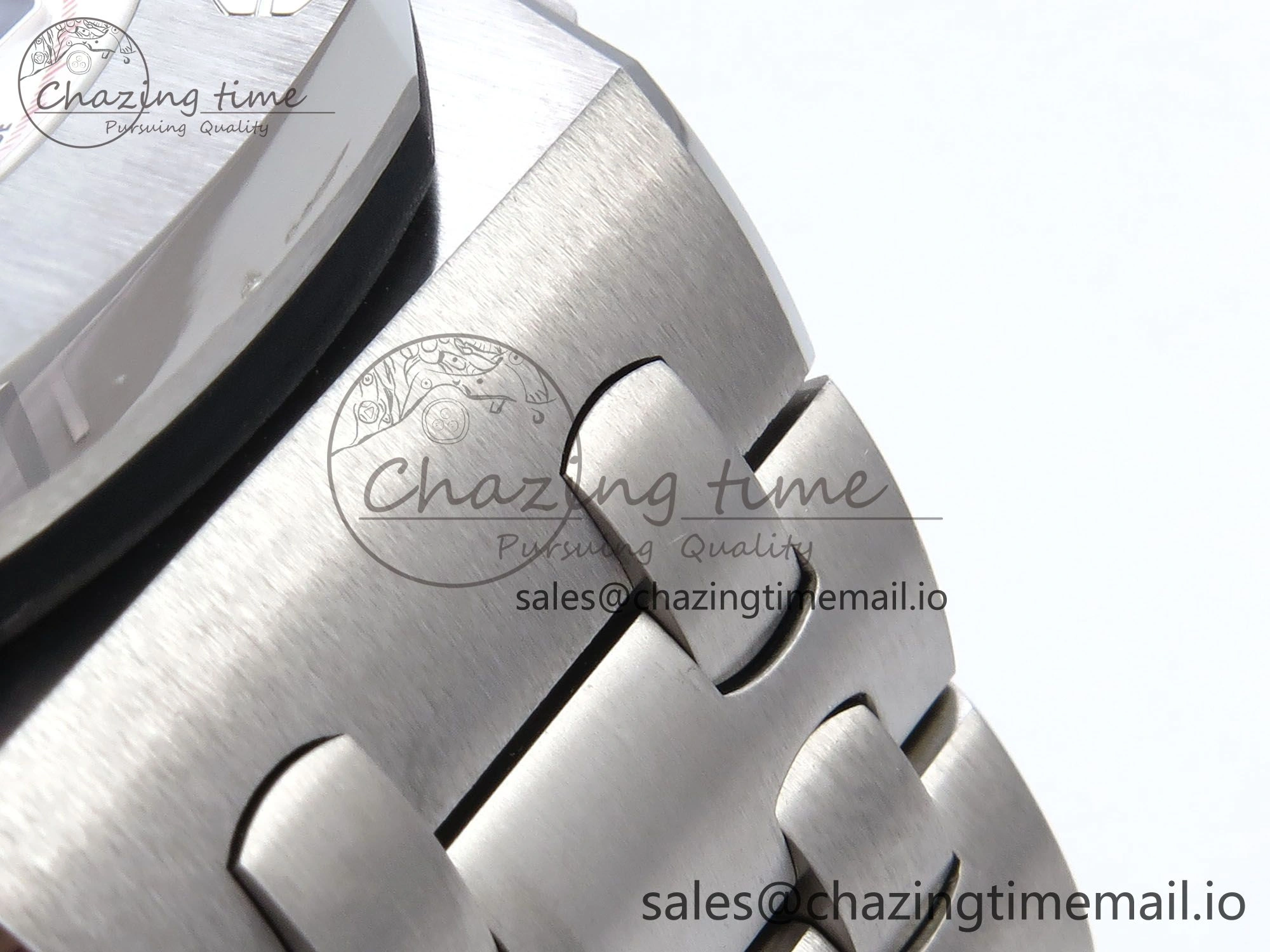 Royal Oak Offshore 42mm Panda SS TKF Best Edition White Black Dial on SS Bracelet A7750