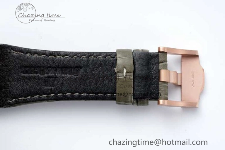 Royal Oak Offshore 42mm RG APF 1:1 Best Edition Black Silver Dial on Green Leather Strap A3126