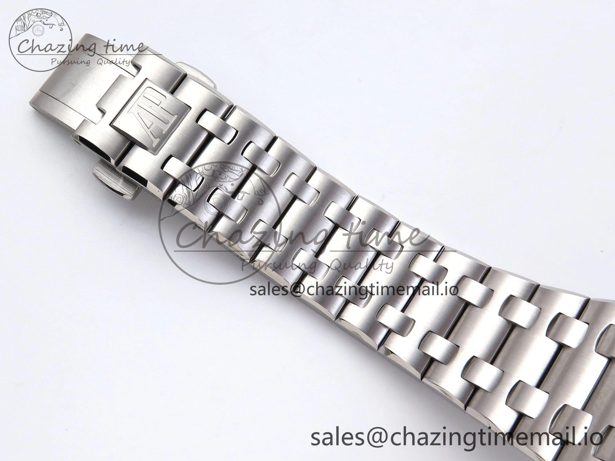 Royal Oak Offshore 42mm Rubberclad SS TKF Best Edition Black White Dial on SS Bracelet A7750