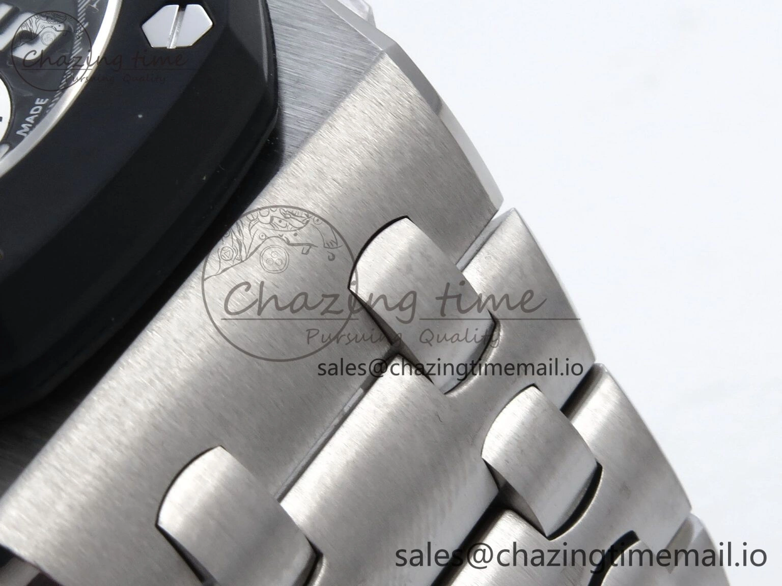 Royal Oak Offshore 42mm Rubberclad SS TKF Best Edition Black White Dial on SS Bracelet A7750