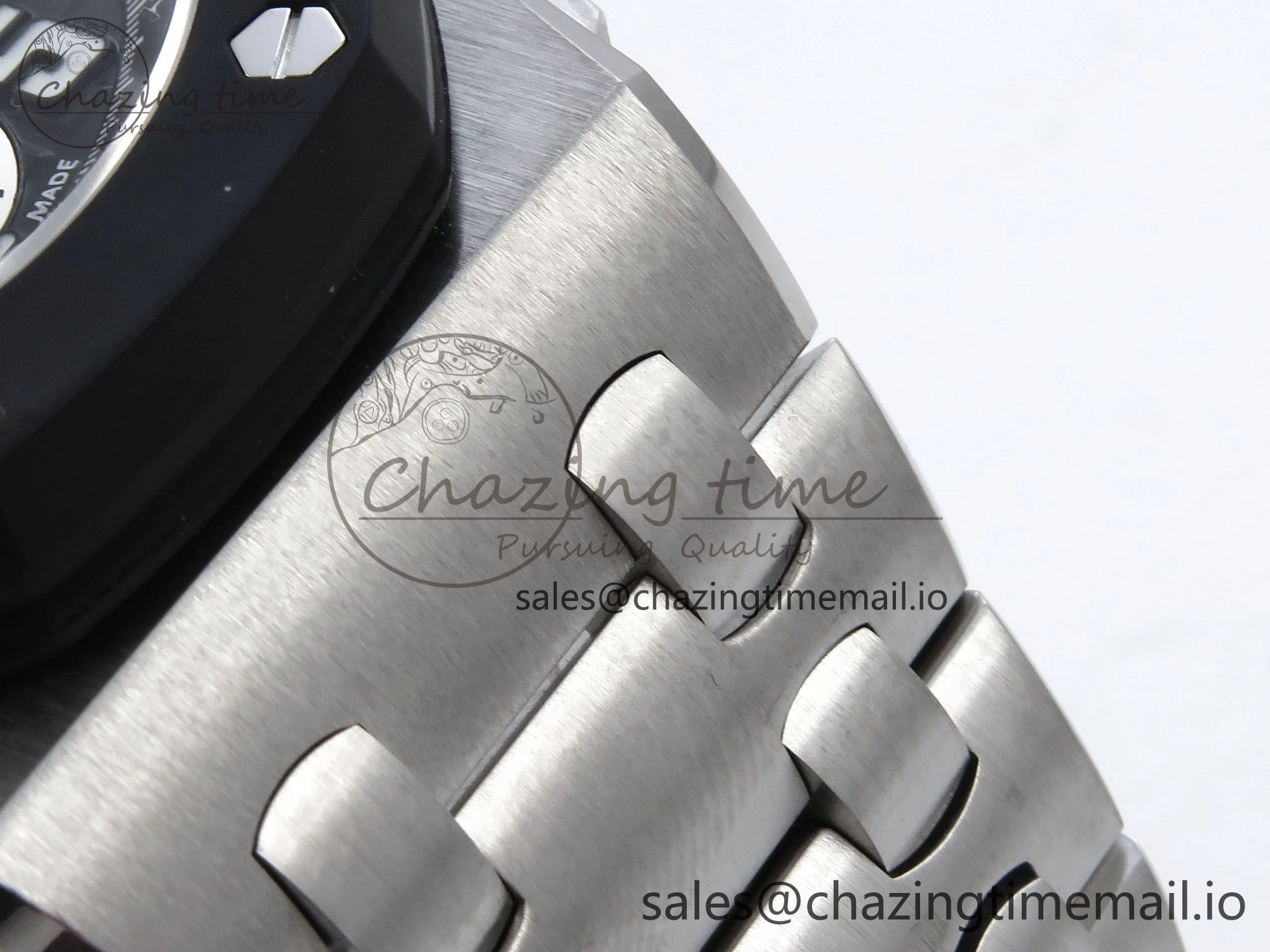 Royal Oak Offshore 42mm Rubberclad SS TKF Best Edition Black White Dial on SS Bracelet A7750