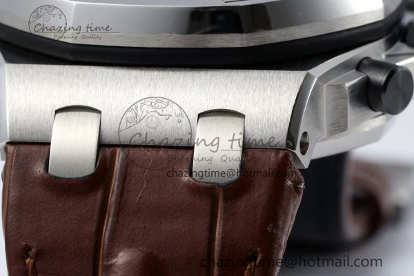 Royal Oak Offshore 42mm SS APF 1:1 Best Edition Cream Dial on Brown Leather Strap A3126