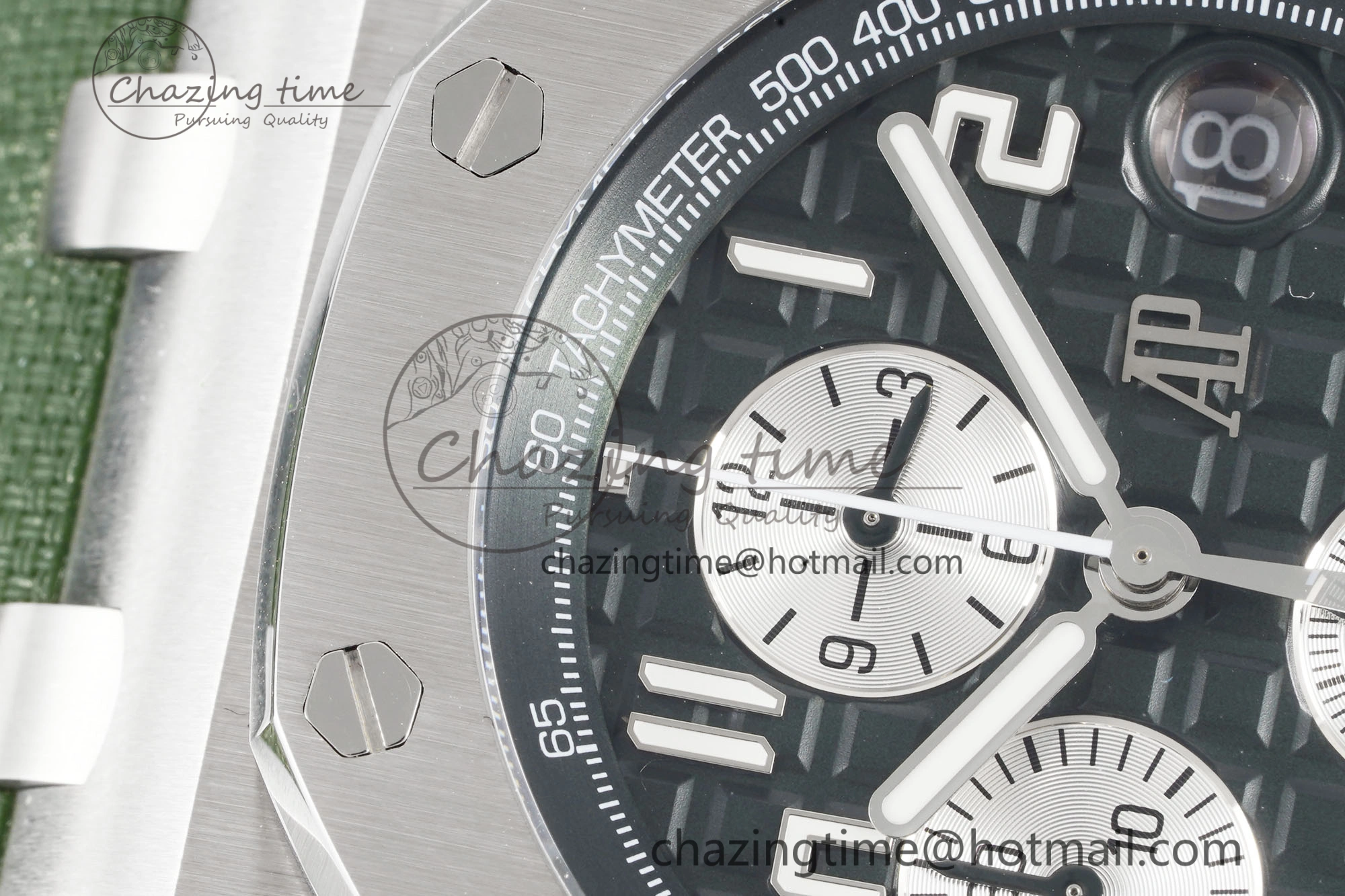 Royal Oak Offshore 42mm SS APF 1:1 Best Edition Green Dial on Green Rubber Strap A4404