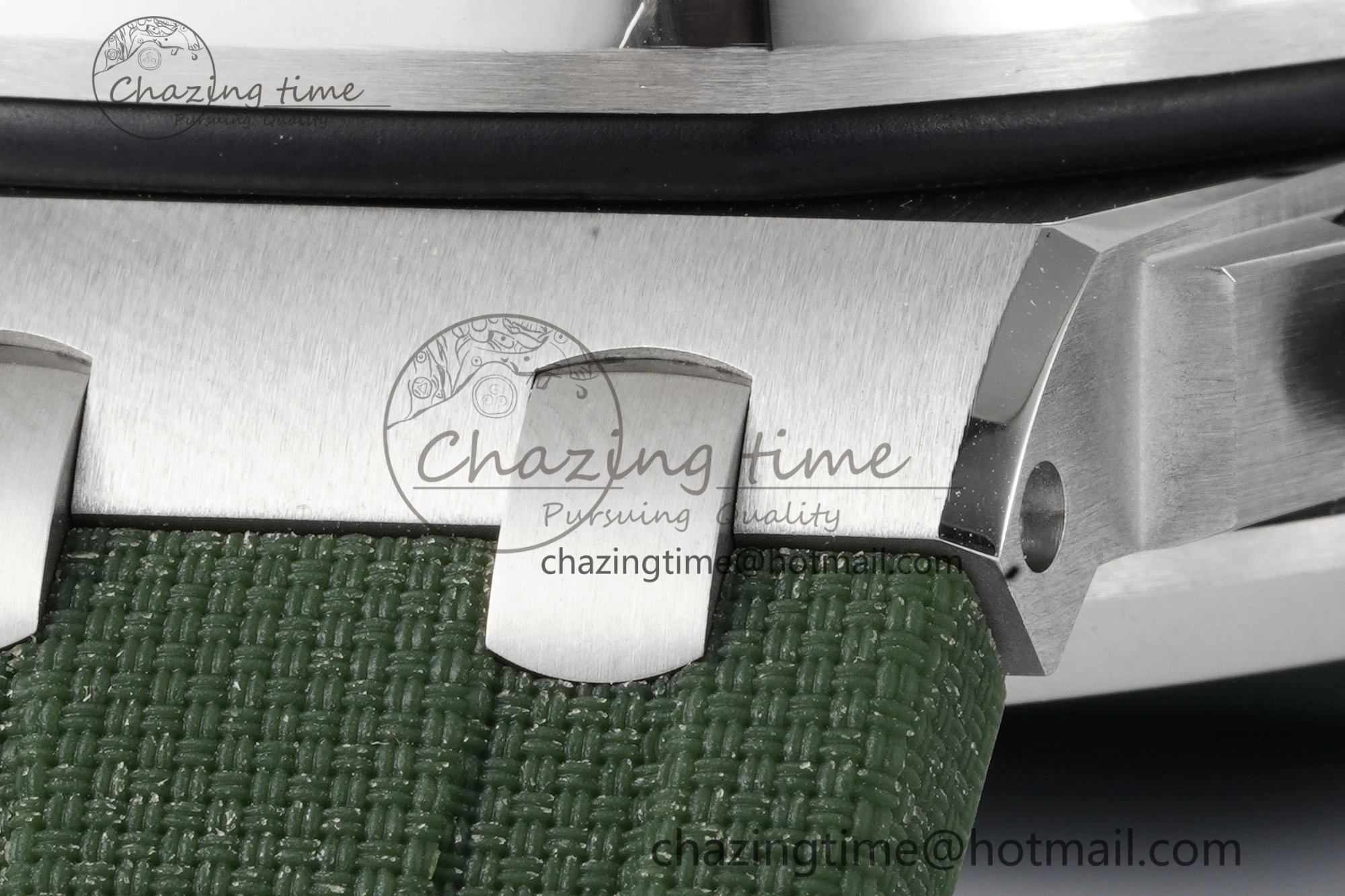 Royal Oak Offshore 42mm SS APF 1:1 Best Edition Green Dial on Green Rubber Strap A4404