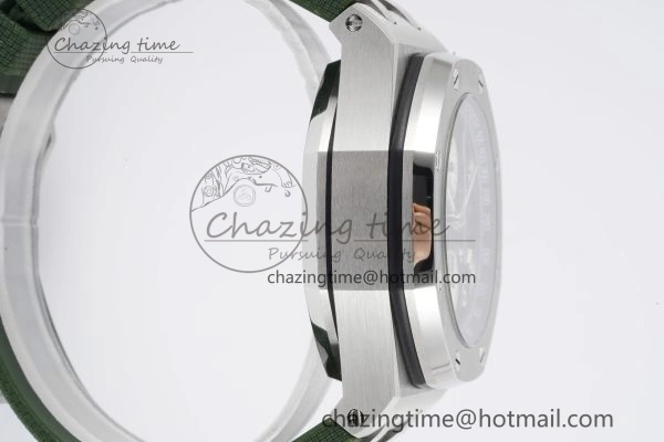 Royal Oak Offshore 42mm SS APF 1:1 Best Edition Green Dial on Green Rubber Strap A4404