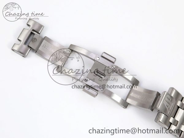 Royal Oak Offshore 42mm SS APF 1:1 Best Edition Grey Dial on SS Bracelet A3126