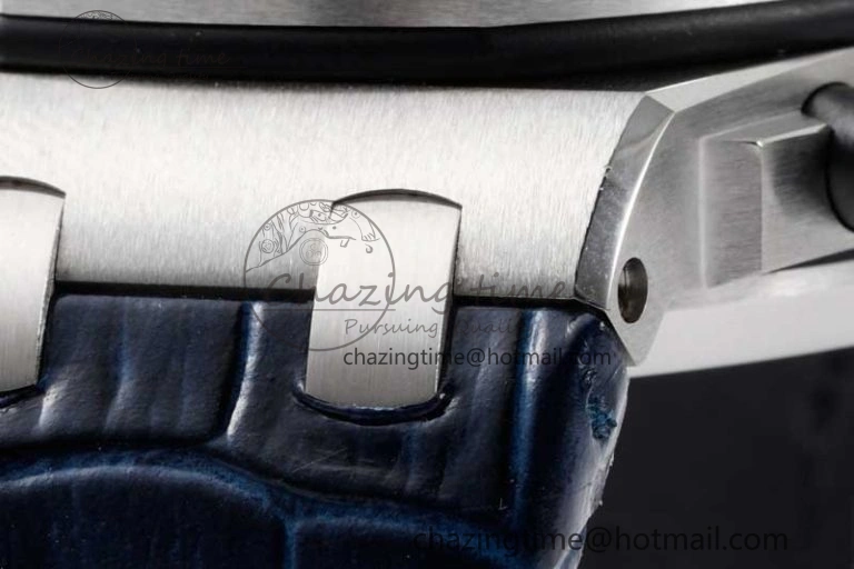 Royal Oak Offshore 42mm SS APF 1:1 Best Edition White Blue Dial on Blue Leather Strap A7750