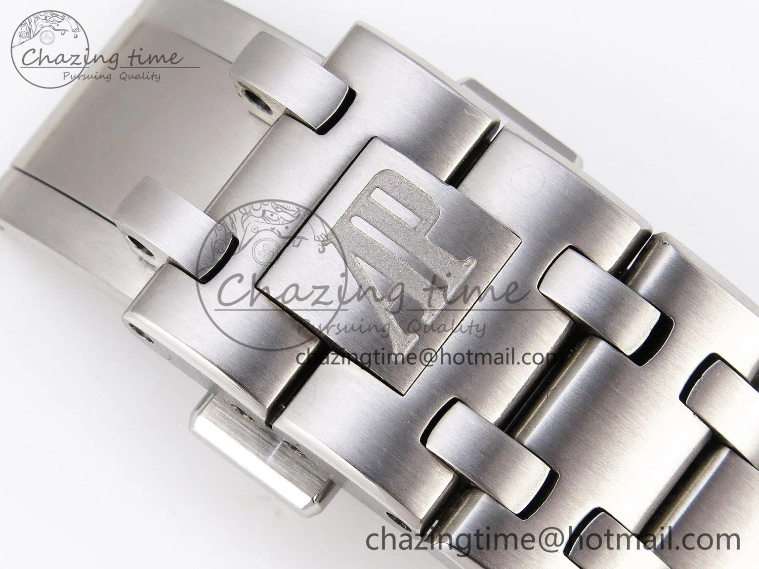 Royal Oak Offshore 42mm SS APF 1:1 Best Edition White Silver Dial on SS Bracelet Strap A7750