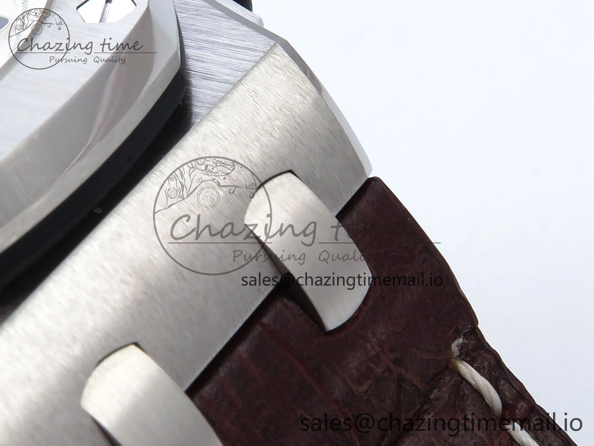 Royal Oak Offshore 42mm Safari TKF Best Edition White Dial on Brown Leather Strap A7750
