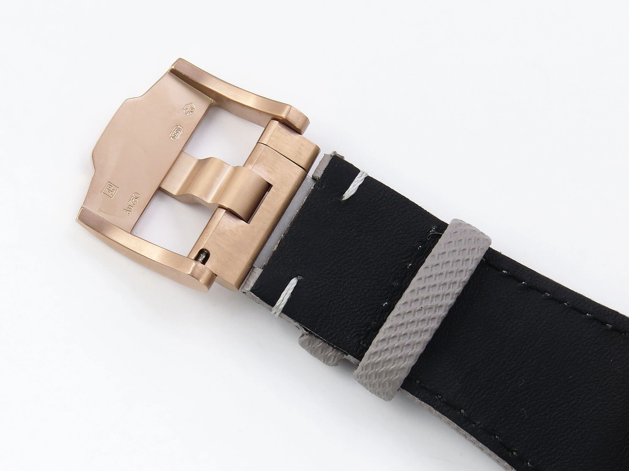 Royal Oak Offshore 43mm 26420oi RG Titanium APPF Best Edition Gray Dial on Gray Nylon Strap A4401