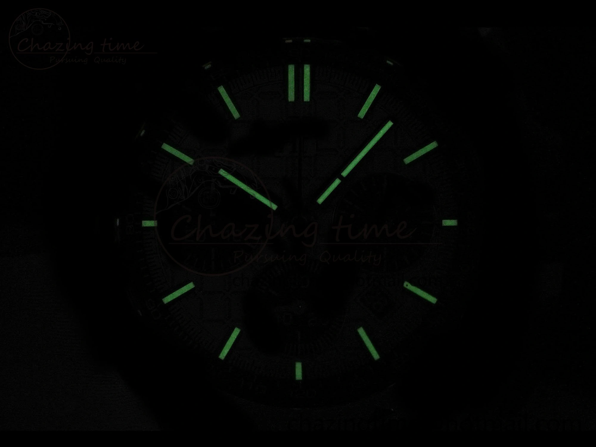 Royal Oak Offshore 43mm RG APF Best Edition Silver Dial on Black Rubber Strap A4401