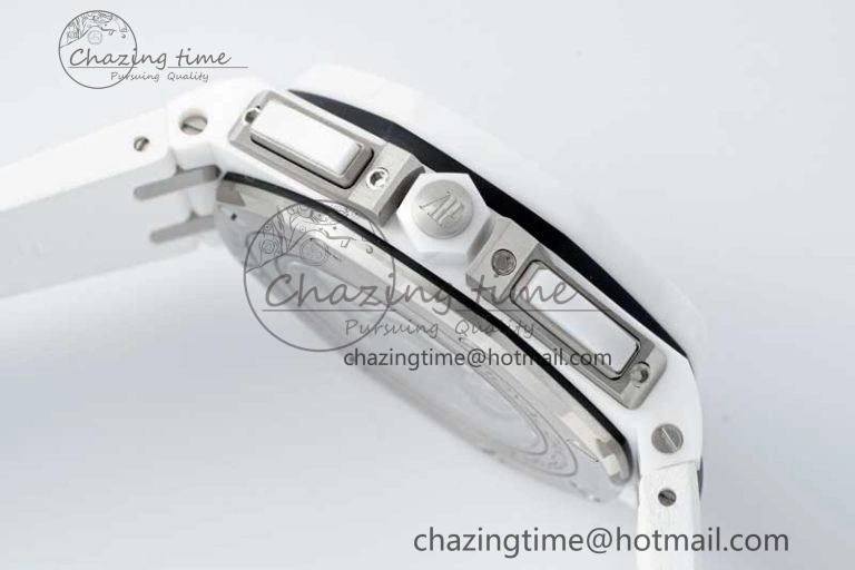 Royal Oak Offshore 44mm White Ceramic APF 1:1 Best Edition White Dial on Rubber Strap A3126