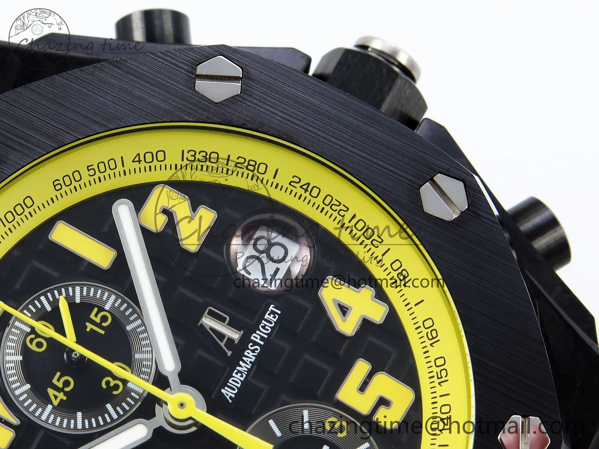 Royal Oak Offshore ‘Bumble Bee’ APF Best Edition on Black Rubber Strap A3126