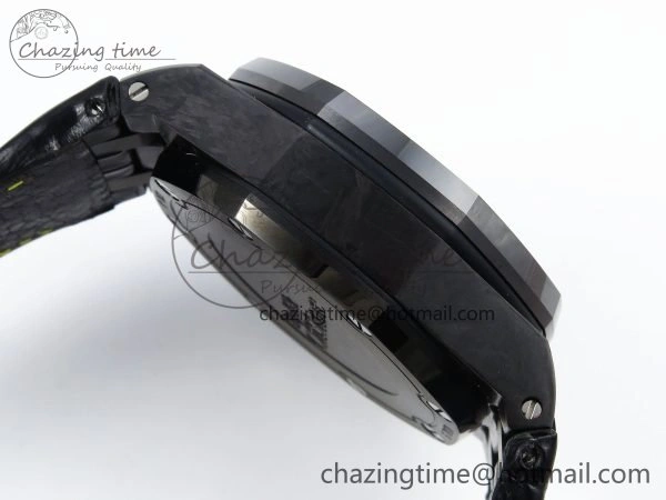 Royal Oak Offshore ‘Bumble Bee’ APF Best Edition on Black Rubber Strap A3126