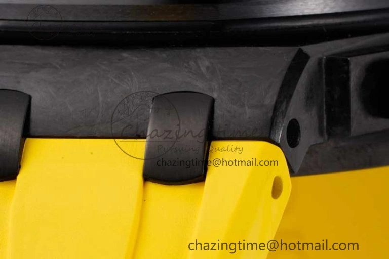 Royal Oak Offshore Bumble Bee Forged Carbon 1:1 JJF Best Edition on Yellow Rubber Strap A7750