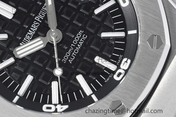 Royal Oak Offshore Diver 15703 APSF 1:1 Best Edition Black Dial on Black Rubber Strap A3120 Super Clone